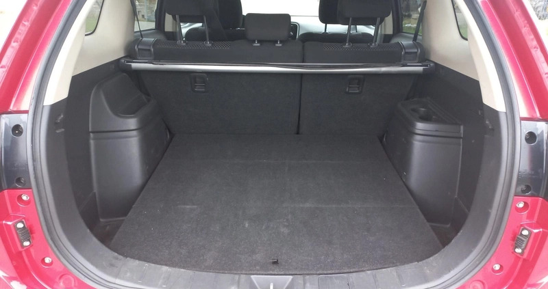 Mitsubishi Outlander cena 67900 przebieg: 143772, rok produkcji 2016 z Dobra małe 379